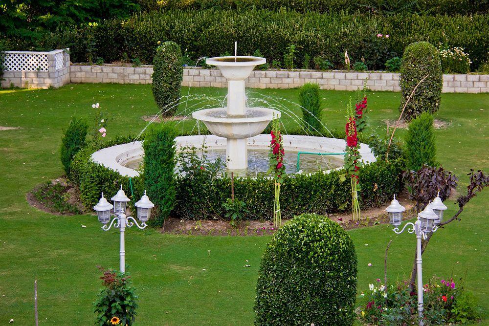 Jamal Resorts Srinagar  Luaran gambar